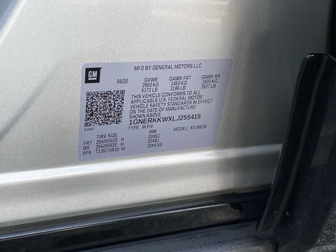 Used 2020 Chevrolet Traverse Premier w/ Redline Edition FWD image 36