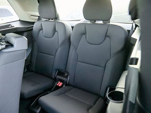 New 2026 Volvo XC90 T8 Plus image 19