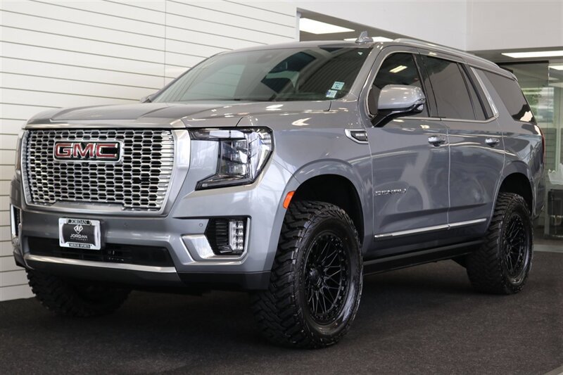 Used 2022 GMC Yukon Denali AWD/4WD image 3