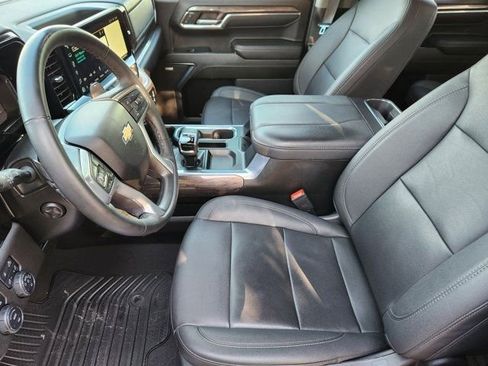 Used 2024 Chevrolet Silverado 1500 LTZ image 4