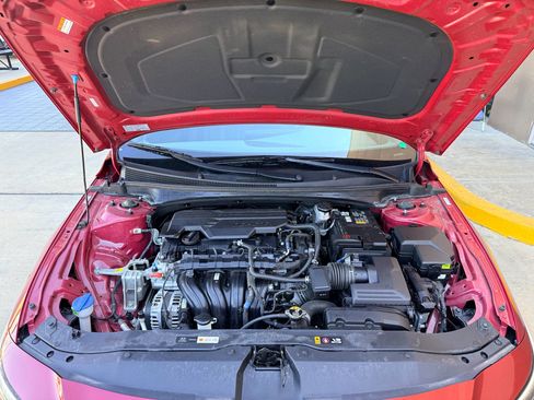 Used 2024 Hyundai Elantra SE FWD image 28