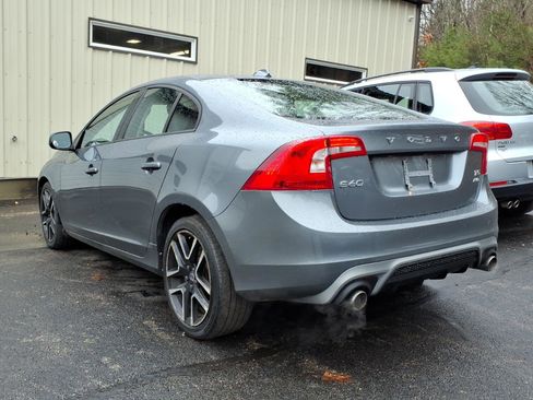 Used 2017 Volvo S60 T5 Dynamic image 3