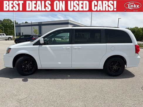 Used 2020 Dodge Grand Caravan SE FWD image 7