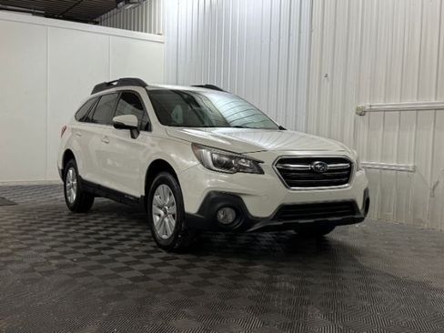 Used 2018 Subaru Outback 2.5i Premium image 23