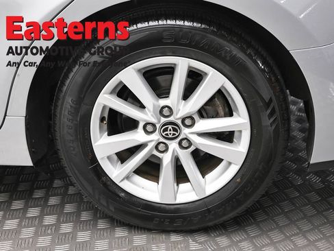 Used 2025 Toyota Camry LE FWD image 8