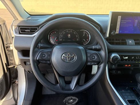 Used 2024 Toyota RAV4 LE image 17