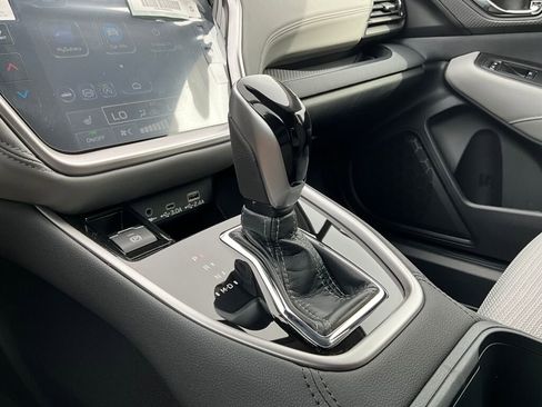 New 2025 Subaru Outback Premium image 19