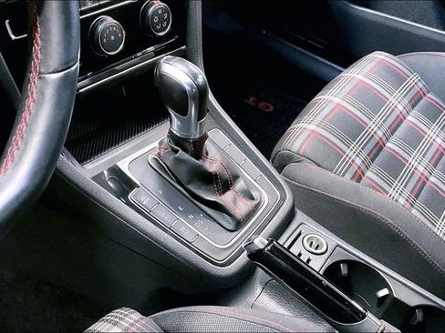 Used 2019 Volkswagen GTI S image 17