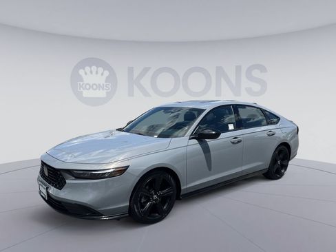Used 2023 Honda Accord Sport image 1