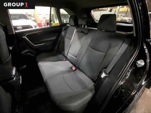 Used 2024 Toyota RAV4 LE image 21