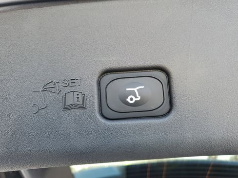 New 2026 Lincoln Nautilus Premier w/ Equipment Group 102A image 34