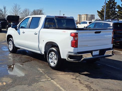 Used 2025 Chevrolet Silverado 1500 LT image 3