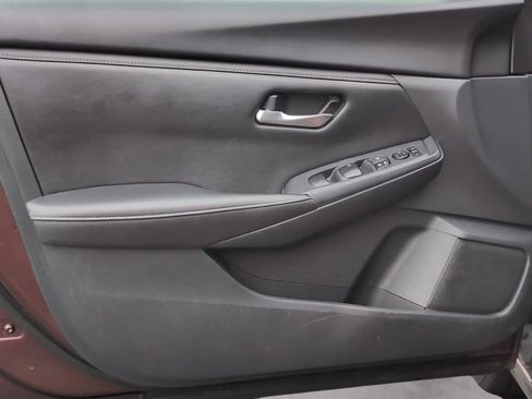 Used 2024 Nissan Sentra SV FWD image 13