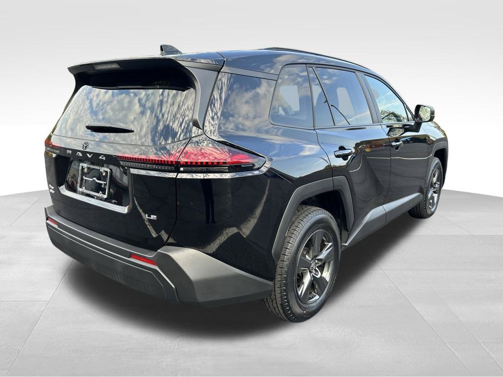 Certified 2026 Toyota RAV4 LE AWD/4WD image 5