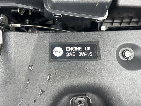 Used 2025 Toyota RAV4 XLE FWD image 16