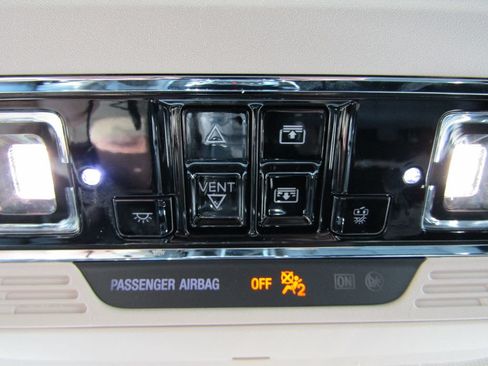 Used 2023 Lincoln Corsair AWD w/ Equipment Group 101A image 41
