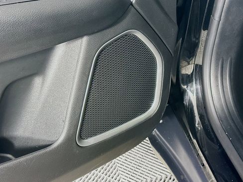 Certified 2024 Jeep Compass Latitude image 27