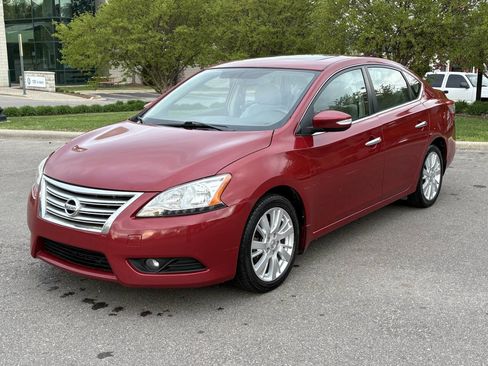 Used 2013 Nissan Sentra SL w/ Premium Pkg FWD image 2