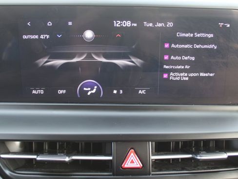 Certified 2024 Kia Seltos S image 37