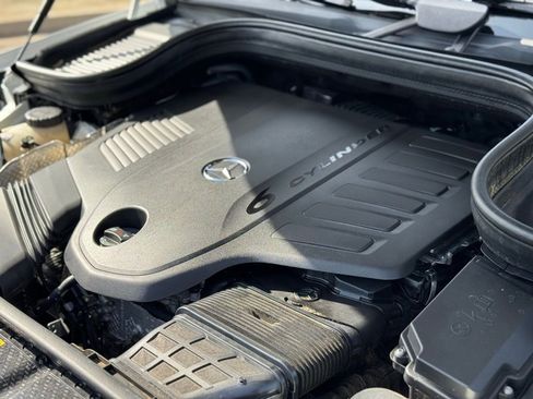 Used 2022 Mercedes-Benz GLS 450 4MATIC image 24