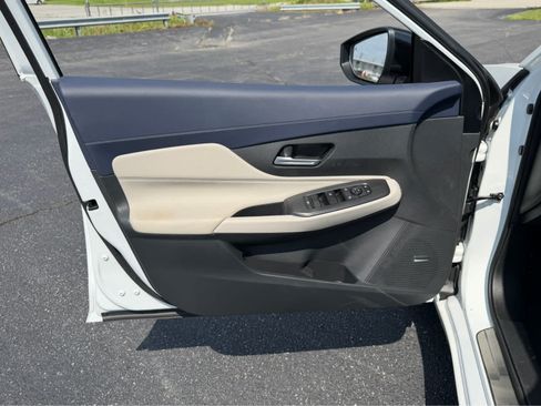 Used 2026 Nissan Sentra SL w/ Floor Mat Package FWD image 21