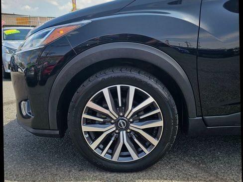 Used 2022 Nissan Kicks SV FWD image 31