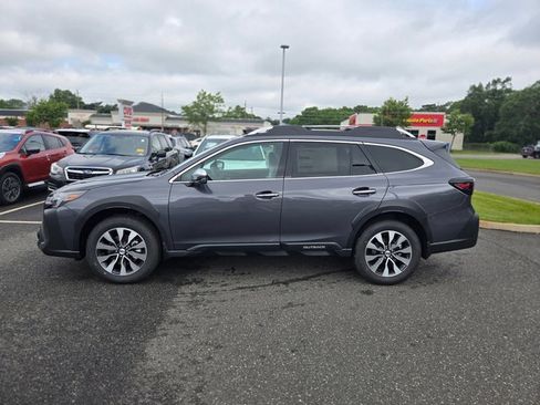 Used 2025 Subaru Outback Touring XT image 9