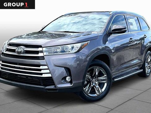 Used 2019 Toyota Highlander Limited Platinum image 1