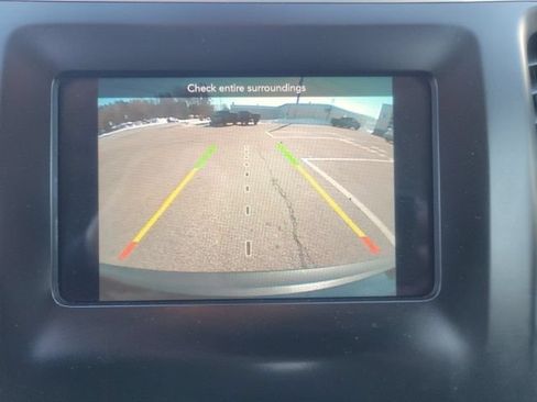 Used 2019 Jeep Cherokee Latitude Plus w/ Cold Weather Group AWD/4WD image 23