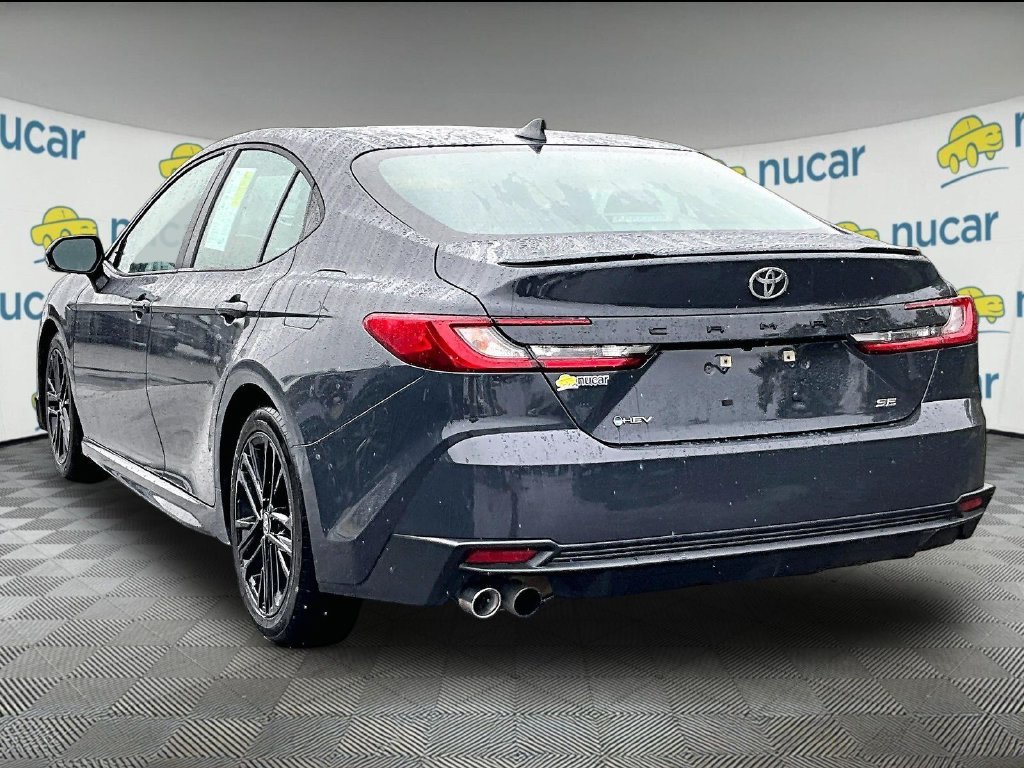 Used 2025 Toyota Camry SE FWD image 4