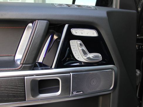 Used 2020 Mercedes-Benz G 63 AMG 4MATIC w/ G Manufaktur Interior Package image 24