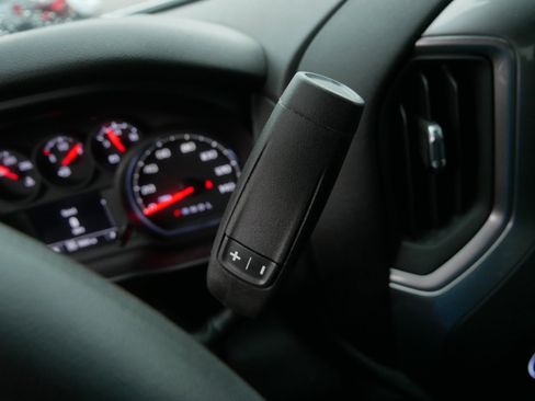 Used 2025 Chevrolet Silverado 1500 Custom AWD/4WD image 27