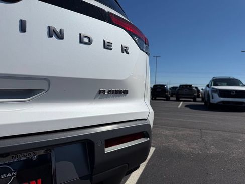New 2026 Nissan Pathfinder Platinum FWD image 36