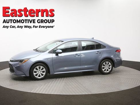 Used 2022 Toyota Corolla LE image 53