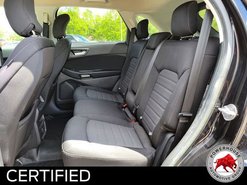 Used 2018 Ford Edge SE FWD image 16