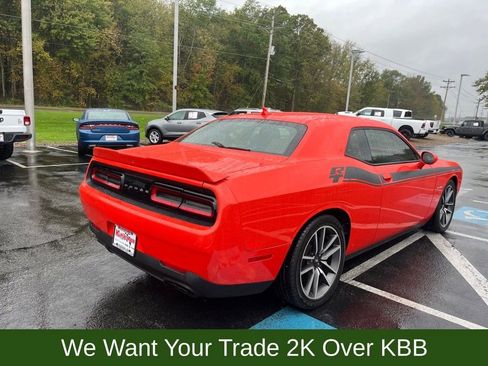 Used 2021 Dodge Challenger R/T w/ Plus Package image 4