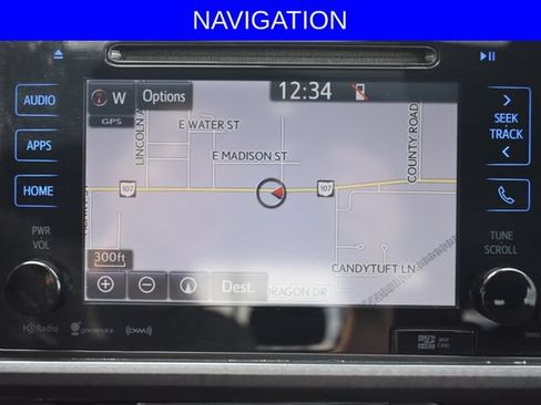 Used 2018 Toyota Tacoma SR5 AWD/4WD image 9