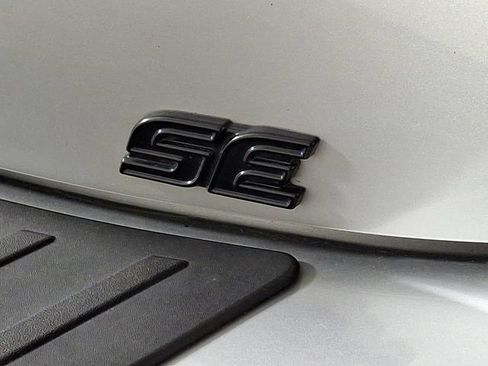 Used 2023 Toyota Corolla SE FWD image 30