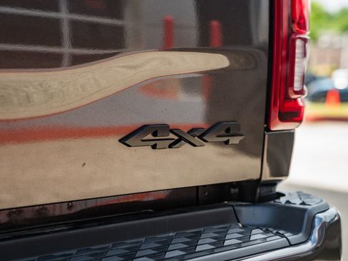 New 2026 RAM 2500 Limited AWD/4WD image 9