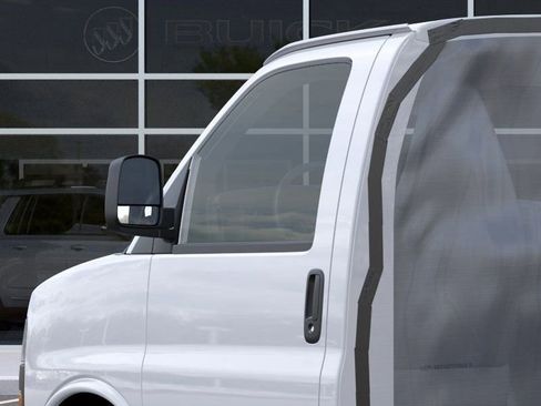 New 2026 GMC Savana 4500 RWD image 12