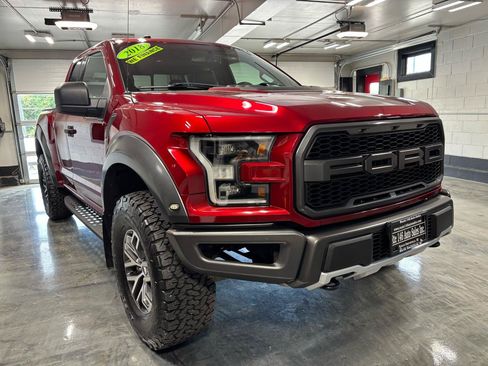 Used 2018 Ford F150 Raptor w/ Equipment Group 801A Mid AWD/4WD image 3