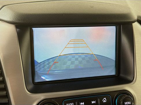 Used 2017 GMC Yukon SLT image 19