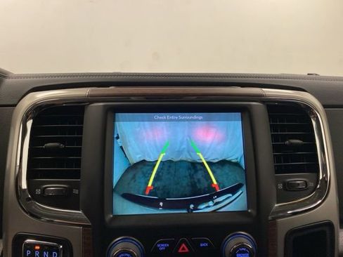 Used 2018 RAM 1500 Laramie image 12