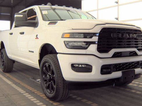 Used 2026 RAM 2500 Big Horn AWD/4WD image 1