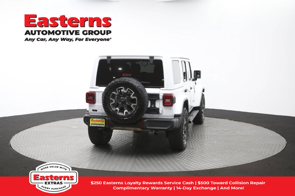 Used 2024 Jeep Wrangler Unlimited Sahara w/ Dual Top Group AWD/4WD image 39