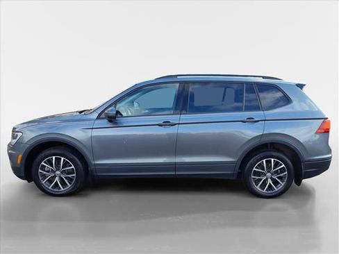 Used 2021 Volkswagen Tiguan S image 2
