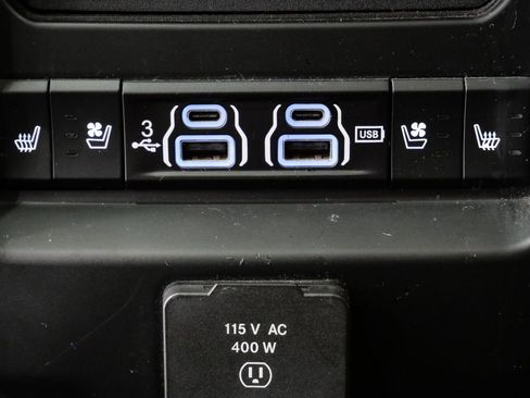 Used 2019 RAM 1500 Limited AWD/4WD image 24
