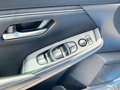 Used 2025 Nissan Sentra SV w/ All-Weather Package FWD image 14