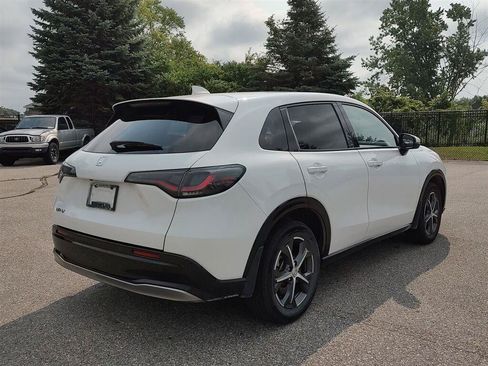 Used 2024 Honda HR-V EX-L image 30
