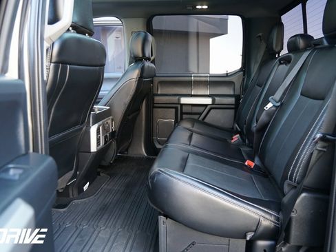 Used 2020 Ford F350 Lariat image 34